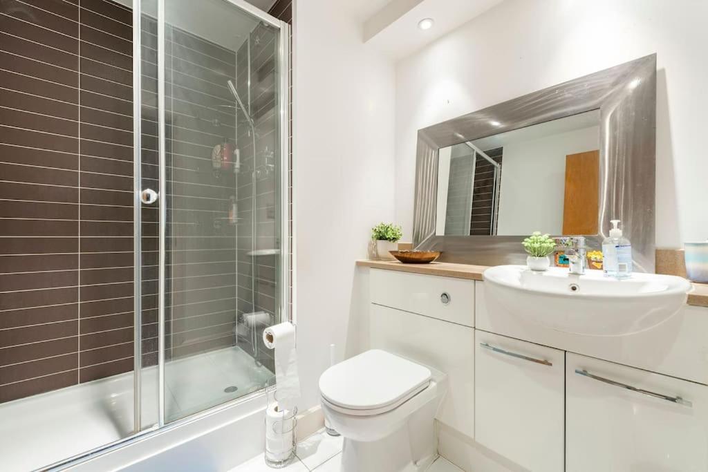 London Skylineviews 2 Bed 2 Bath Flat Near Canary Wharf, O2 & Excel Экстерьер фото