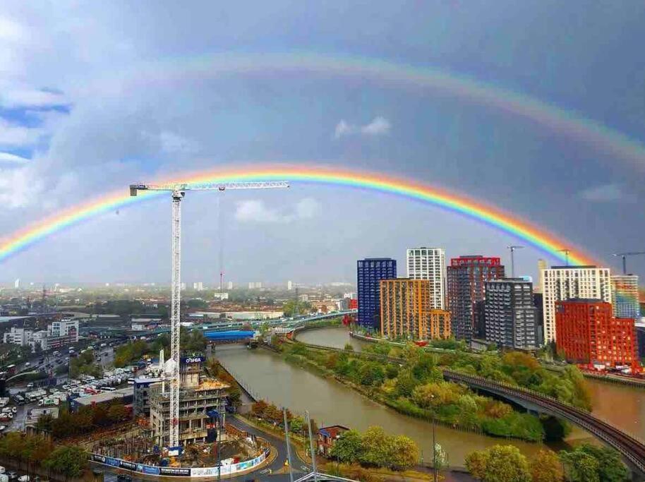 London Skylineviews 2 Bed 2 Bath Flat Near Canary Wharf, O2 & Excel Экстерьер фото